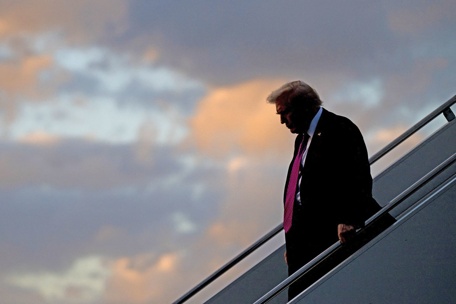 Democrats call on ‘disengaged’ Trump to get involved to end shutdown