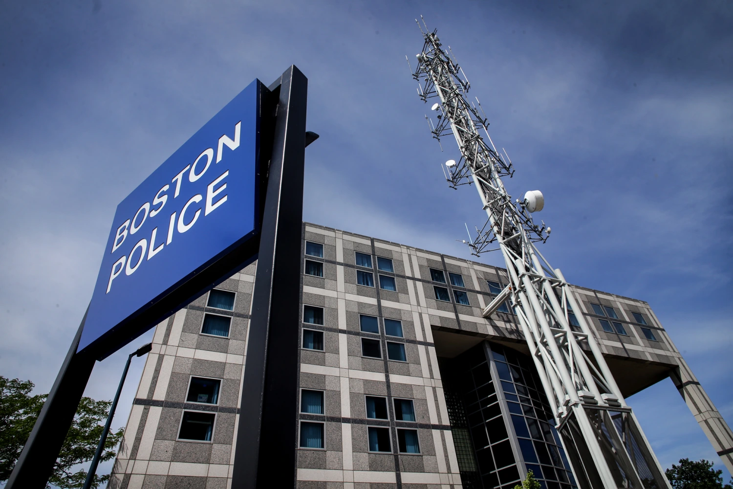 2 teens arrested after police cruisers attacked with fireworks in Boston