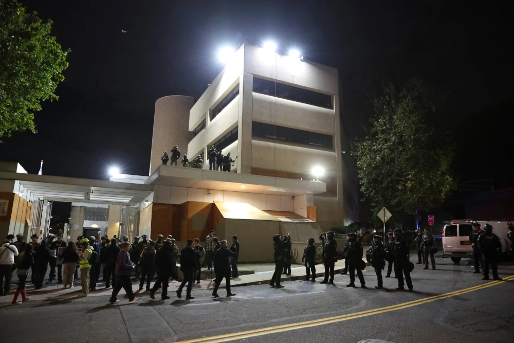 Judge temporarily blocks use of National Guard in Portland