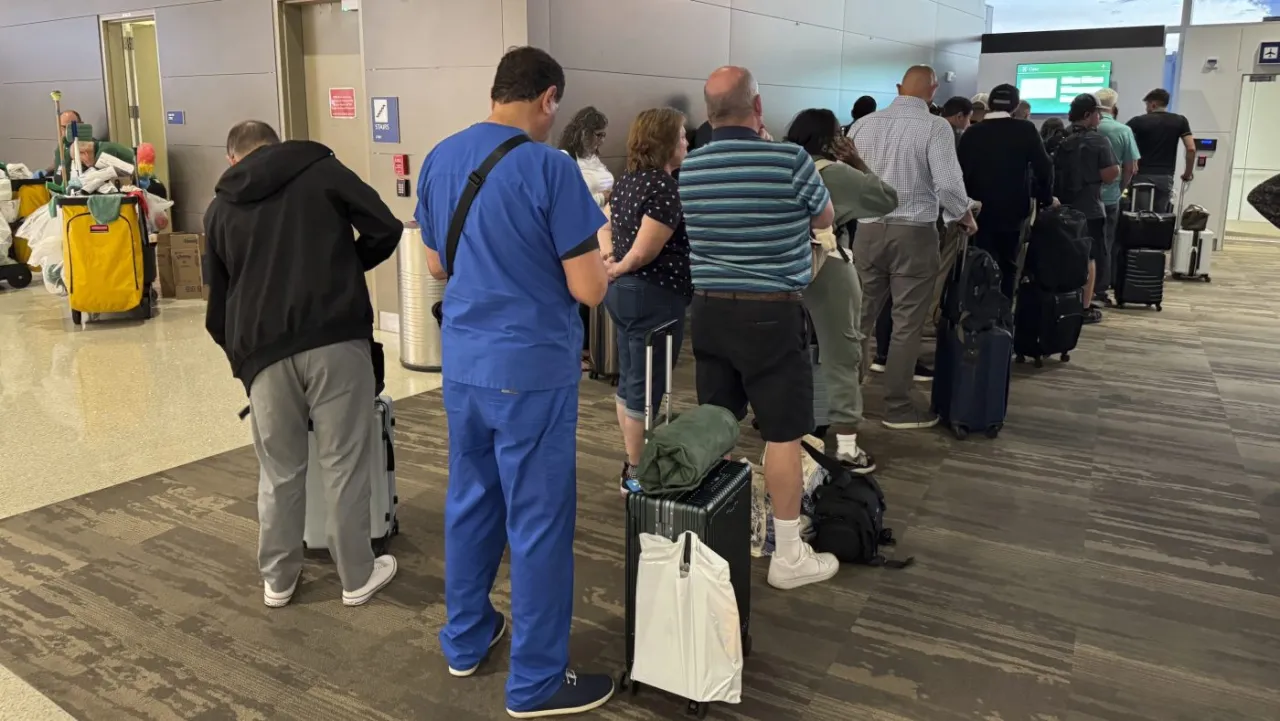 Shutdown poses flight risks