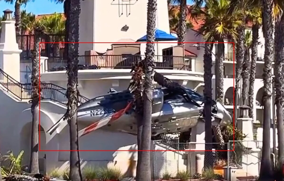 5 hospitalized after helicopter crashes in Huntington Beach, California