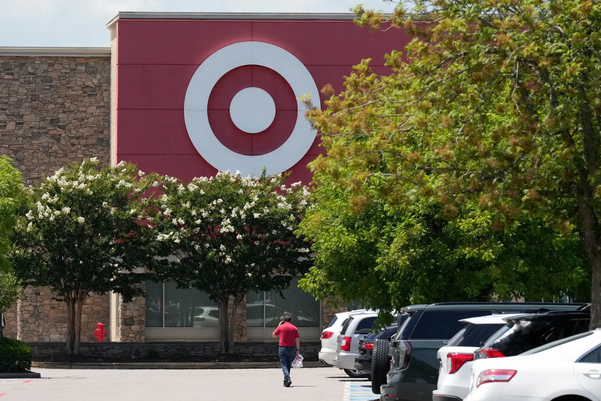 Target cuts 1,800 corporate jobs amid sales slump