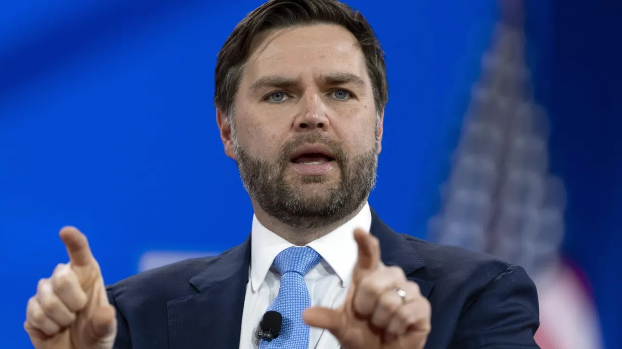 Vance spars with college students at Turning Point USA event