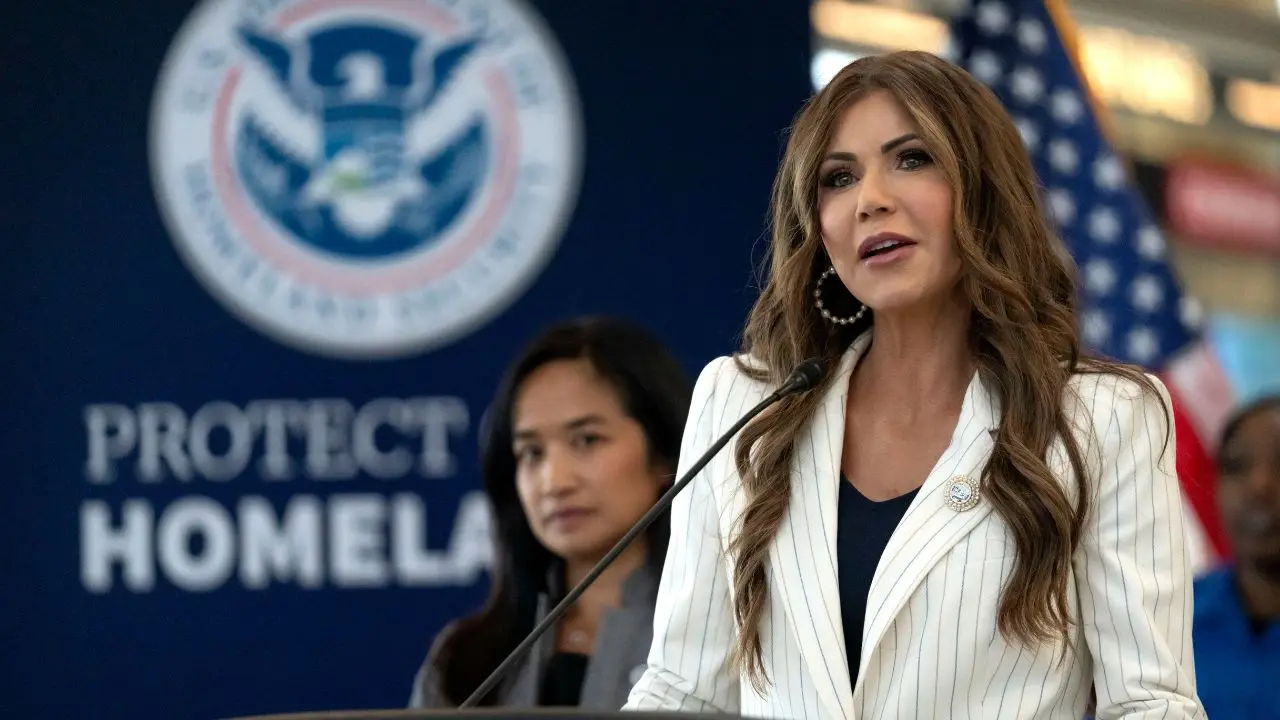 DHS to charge migrants granted humanitarian parole $1K fee