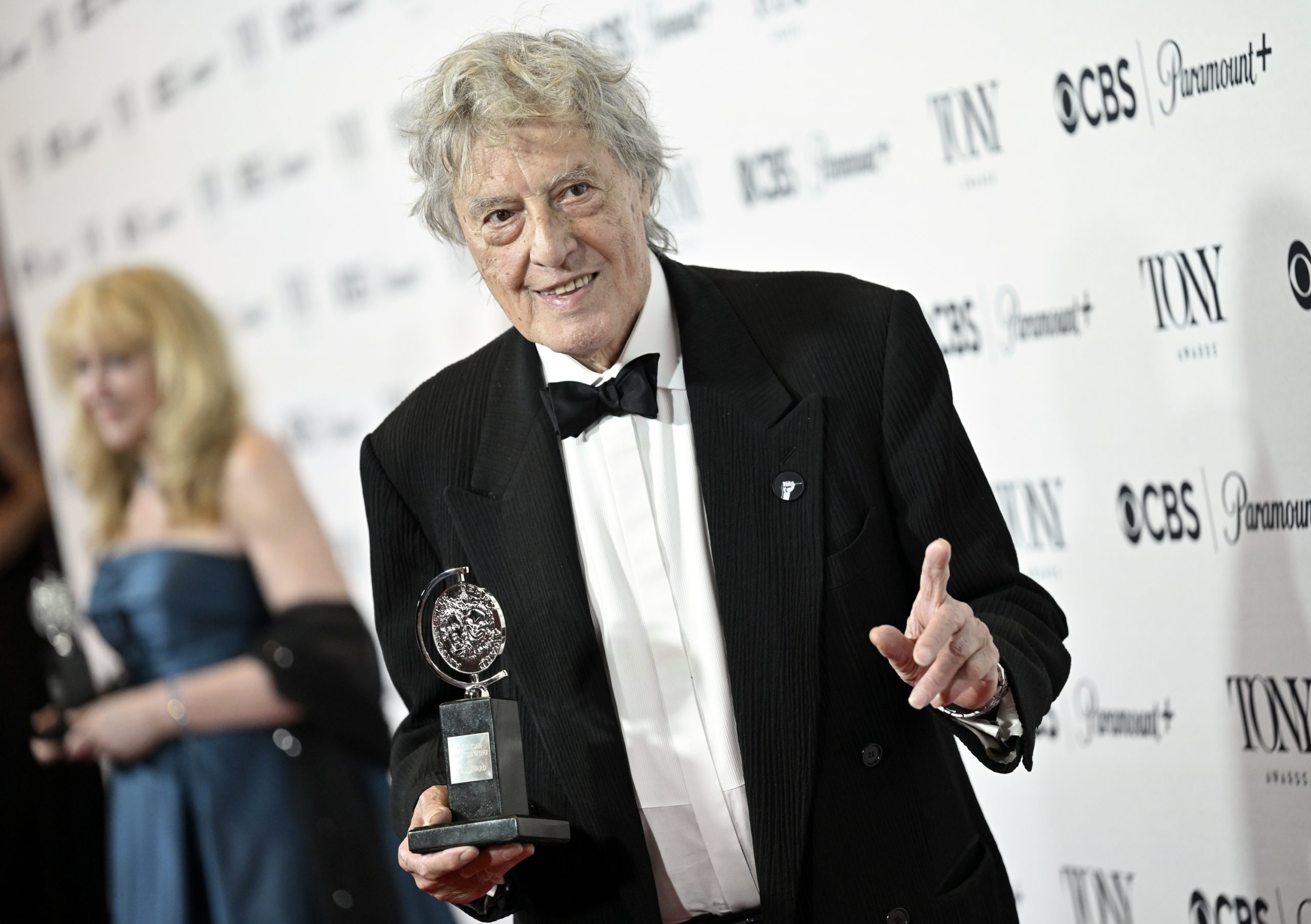 Playwright Tom Stoppard who won Academy Award for screenplay for “Shakespeare In Love” has died