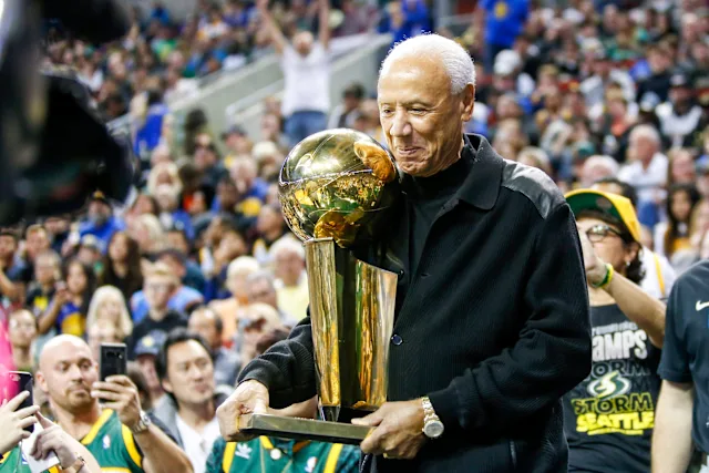Hall of Famer Lenny Wilkens, godfather of Seattle basketball, dies at 88