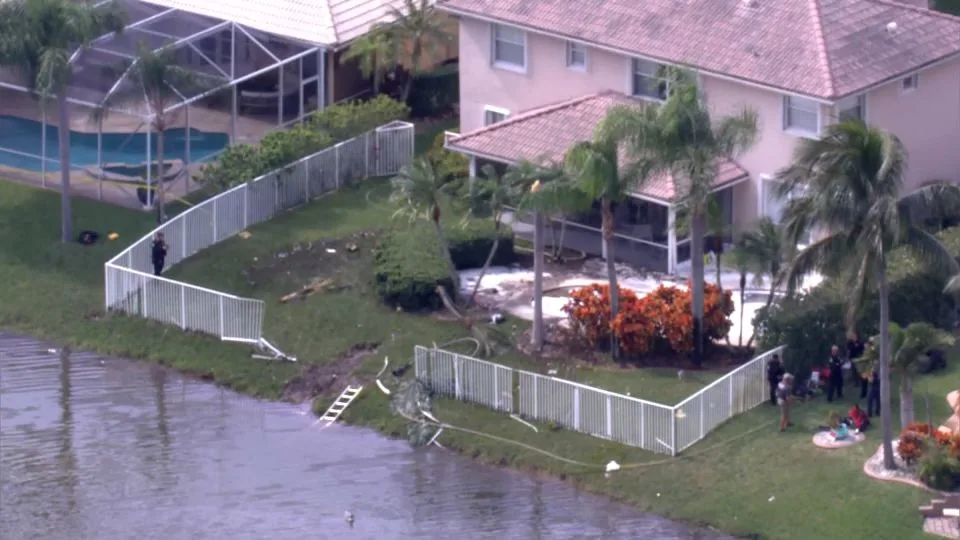 Father and daughter killed in plane crash carrying hurricane relief supplies to Jamaica