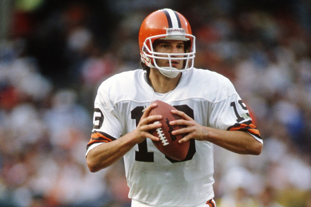 Ex-Browns QB Bernie Kosar has a liver transplant after more than a year on the waiting list