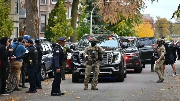 Judge dismisses charges against 2 people accused of ramming vehicle of federal agents conducting Chicago immigration sweeps