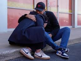 Judge temporarily bars DHS from removing day care worker detained in Chicago