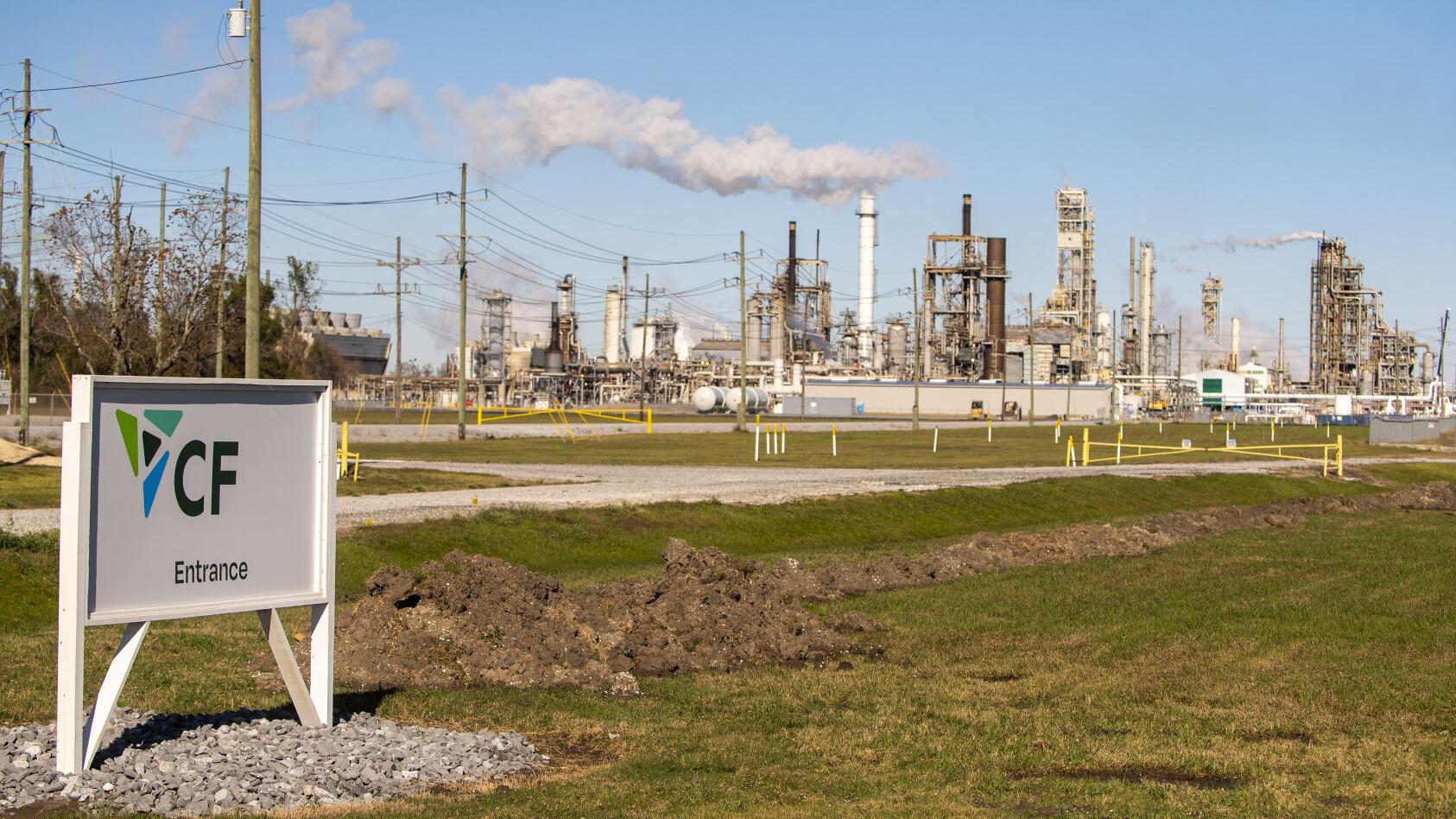 Emergency crews respond to ammonia leak at Mississippi fertilizer plant