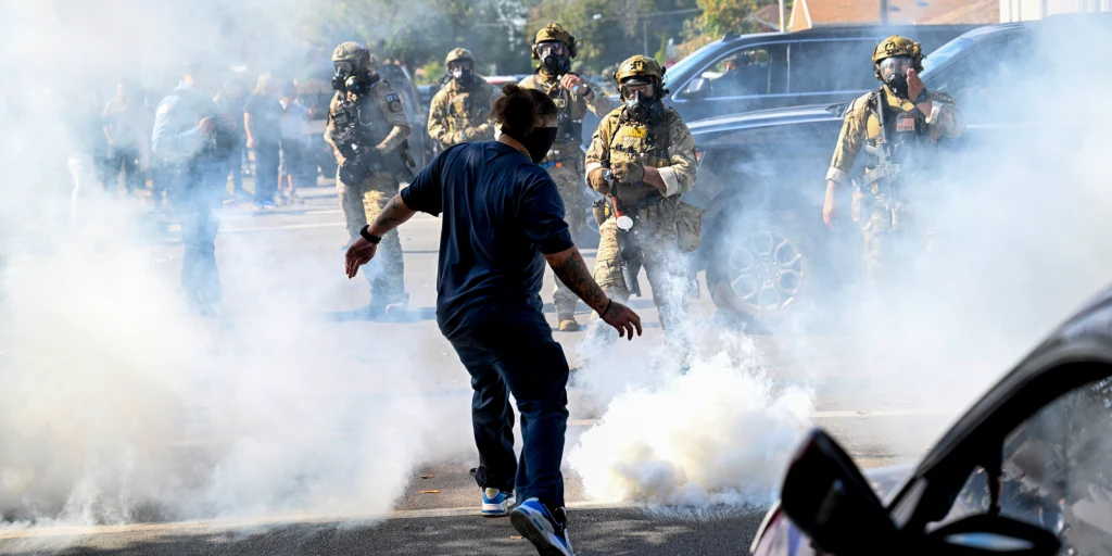 Hearing underway in federal court over agents’ use of crowd control chemicals in Chicago