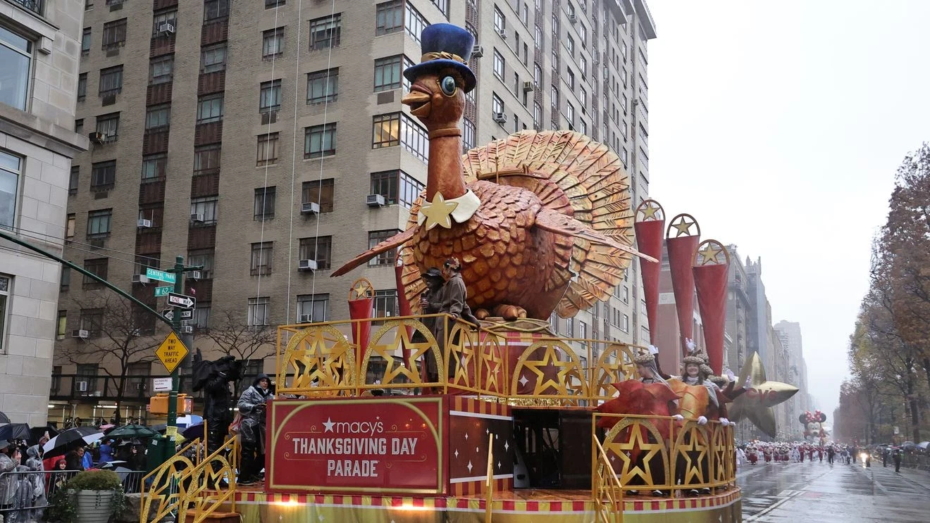 Preparations begin for annual Macy’s Thanksgiving Day parade