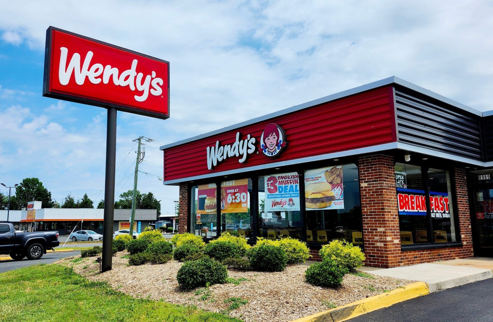 Wendy’s to close 300 ‘underperforming’ locations