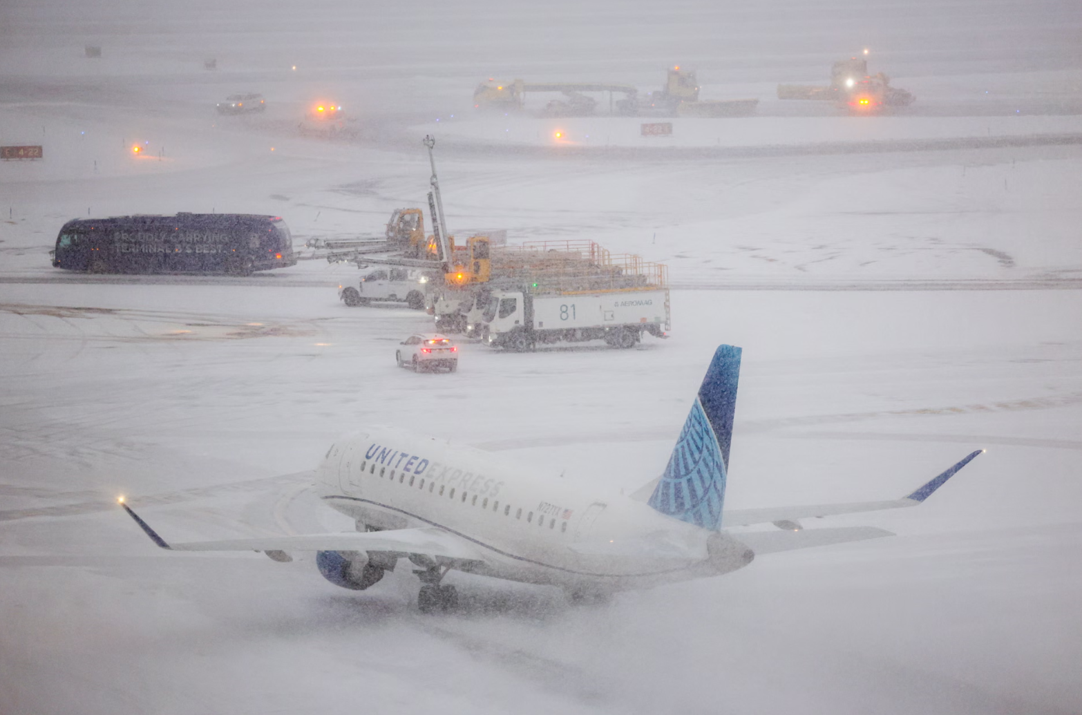 US winter storm leaves seven people dead as more than 1 million lose power