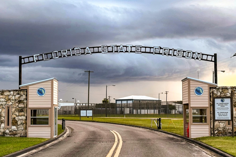 Man convicted of killing traveling salesman becomes first person executed in Florida this year